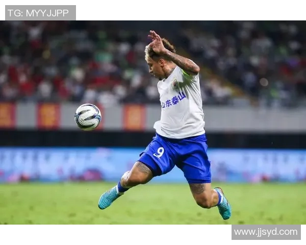 足球明星短发造型精选高清图片推荐展现风格与魅力